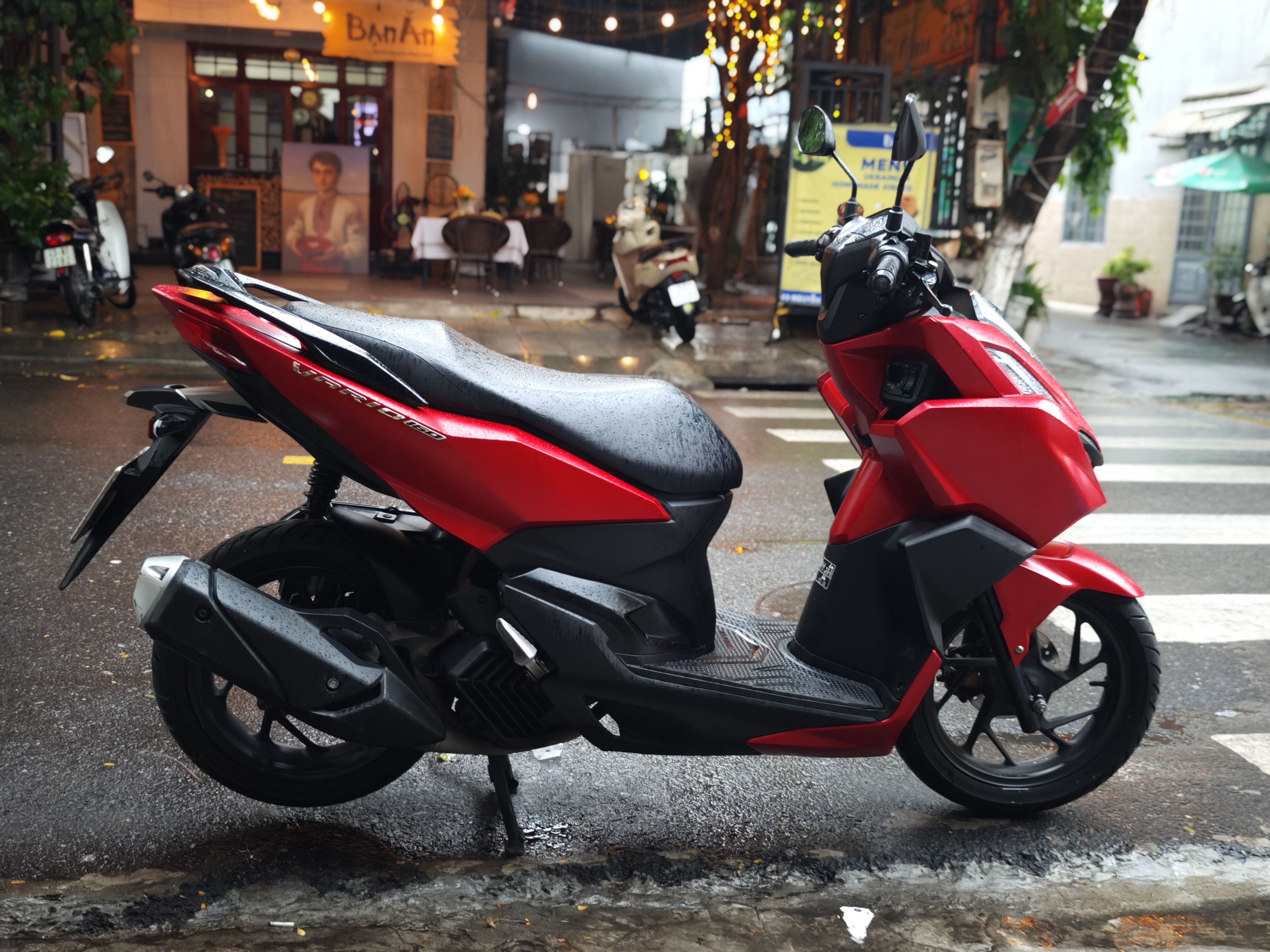 Vario 160 Xám ABS